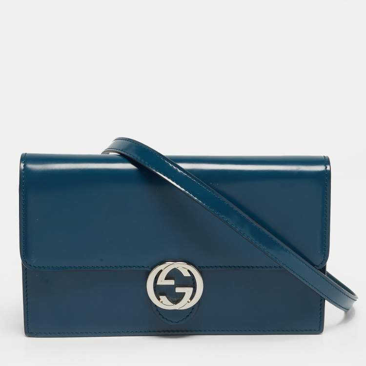 مملوكة مسبقًا Gucci Interlocking G Teal Blue Leather Wallet On Chain