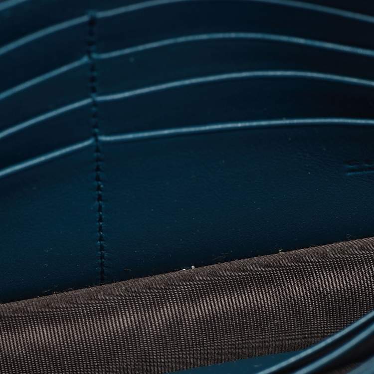 مملوكة مسبقًا Gucci Interlocking G Teal Blue Leather Wallet On Chain