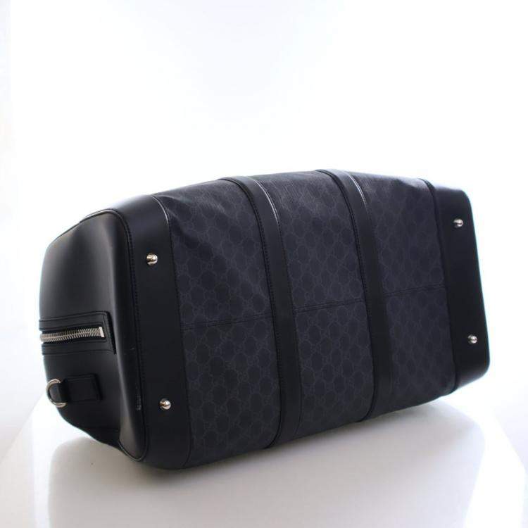 Pre Owned Gucci Large GG Supreme Duffle