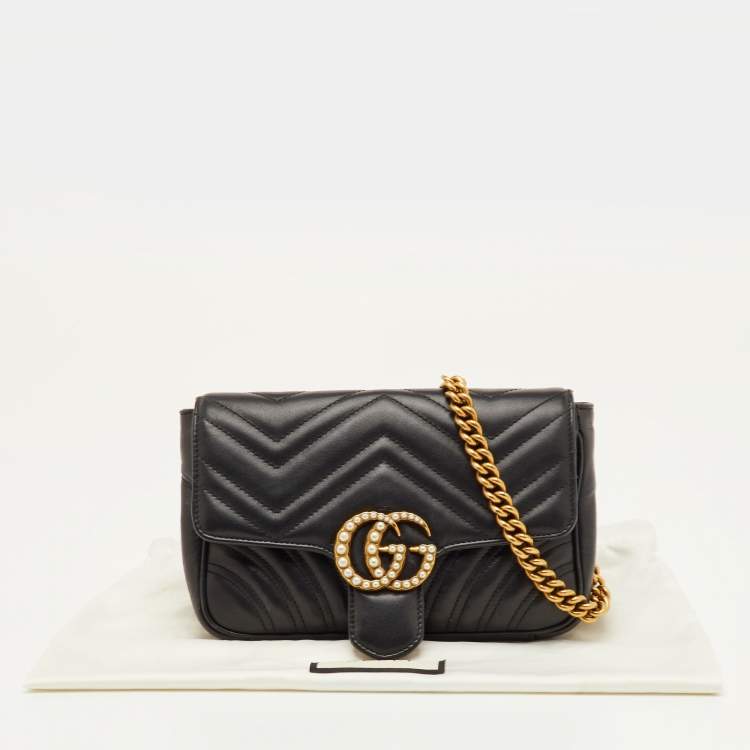 مملوكة مسبقًا Gucci GG Marmont Pearl Studded Black Matelassé Leather Waist Belt Bag