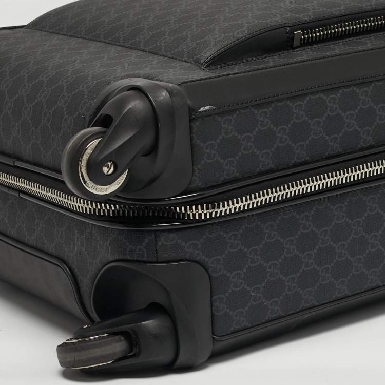 Pre Owned Gucci Black GG Supreme Canvas 4 Wheeled Cabin Suitcase