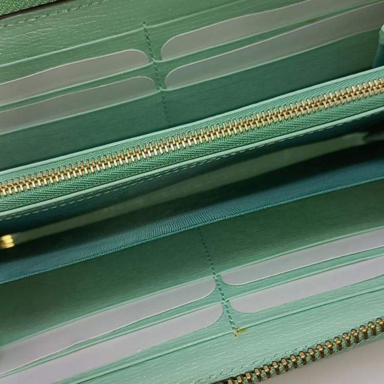 Pre Owned Gucci Green Leather Long Wallet
