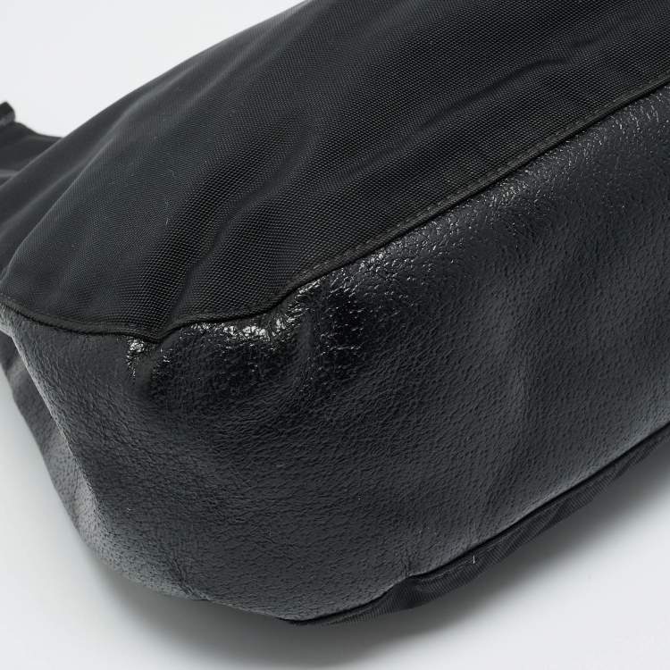 Pre Owned Gucci Bamboo Handle Black Nylon Tote