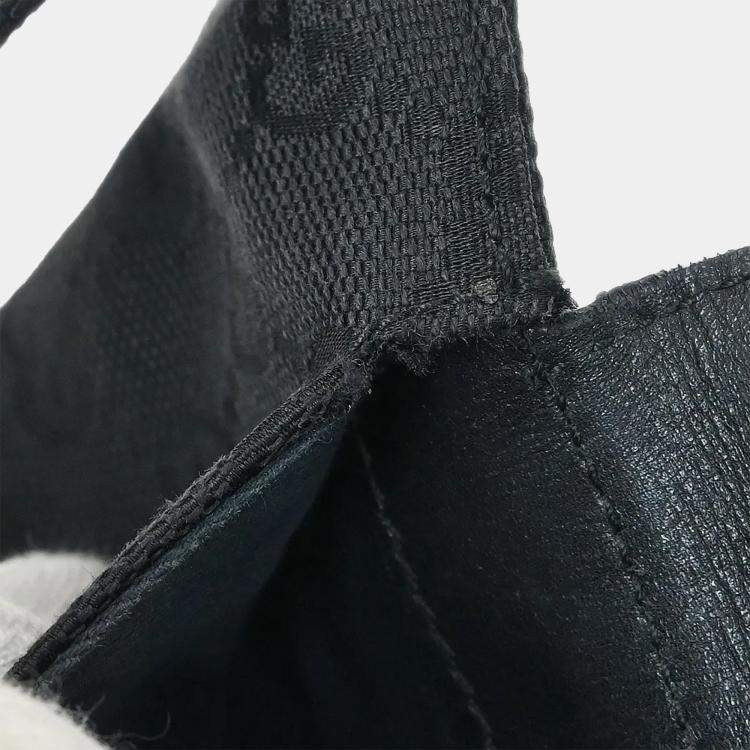 Pre Owned Gucci GG Black Canvas Belt Bag