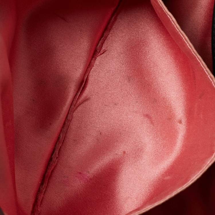 Pre Owned Gucci GG Marmont Flap Medium Black Matelassé Velvet Shoulder Bag