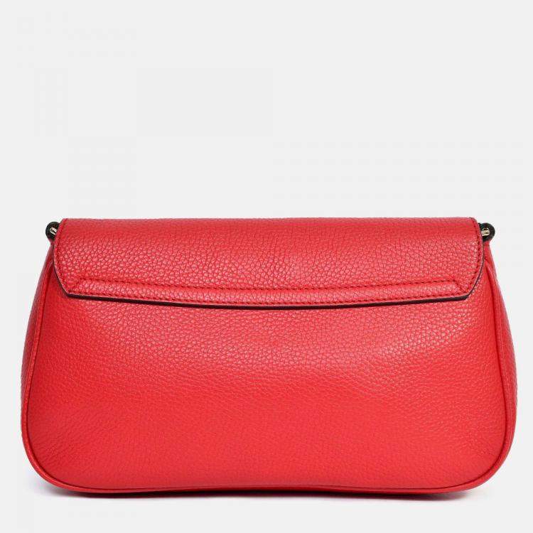 مملوكة مسبقًا Gucci Red Grained Leather Soho Chained Shoulder Bag