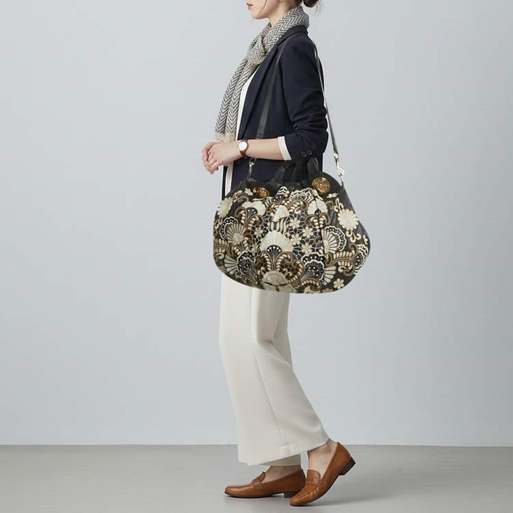 Pre Owned Gucci Embroidered Hysteria Black Leather Hobo