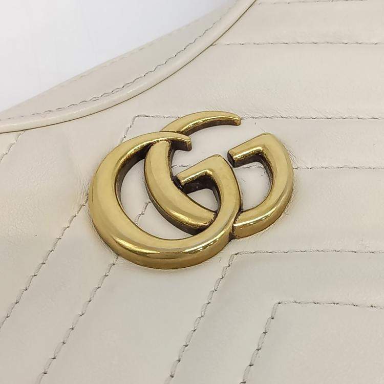 مملوكة مسبقًا Gucci White Leather Marmont Half Moon Shoulder Bag