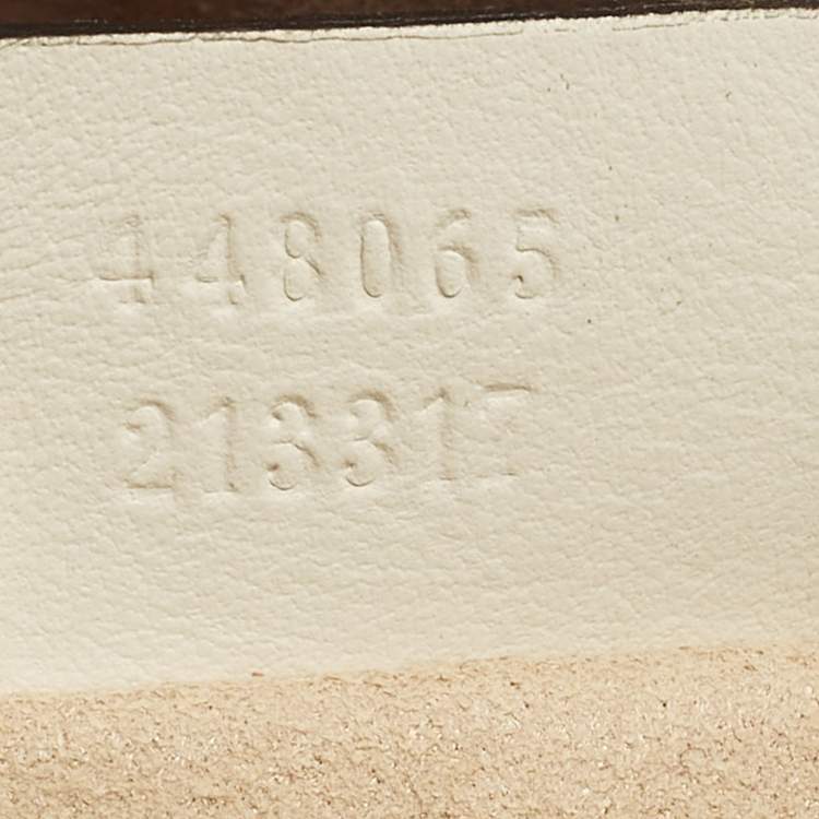 Pre Owned Gucci GG Marmont Mini Off White Matelassé Leather Camera Bag