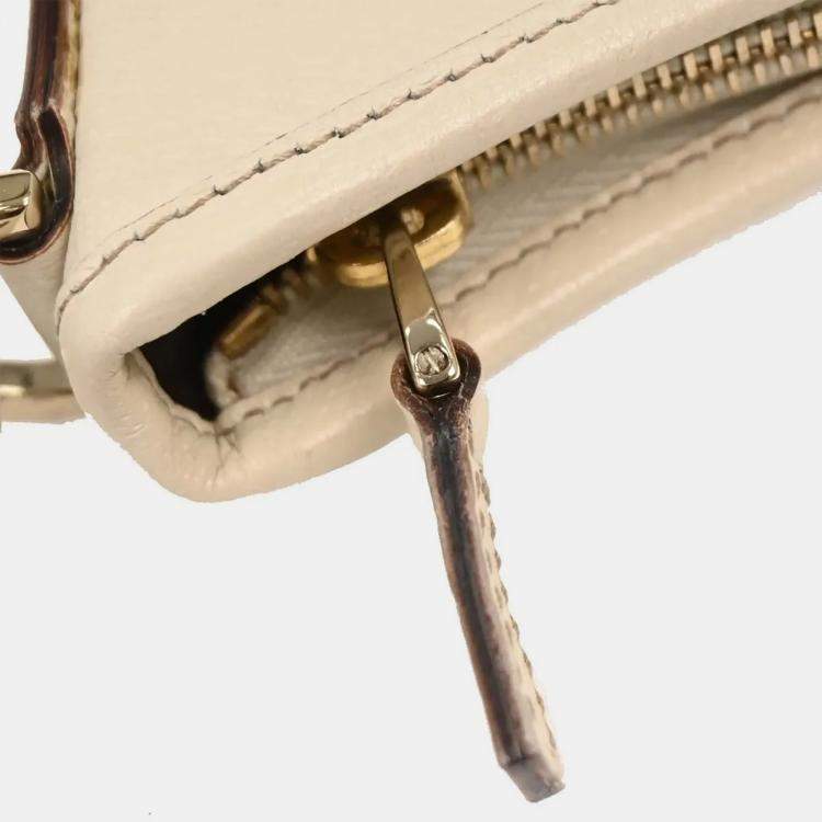 Pre Owned Gucci White Leather Abbey D Ring Handbag