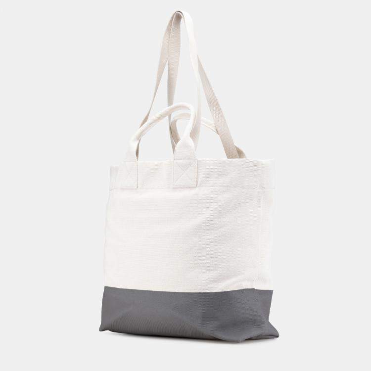 Pre Owned Gucci Grey White Canvas Embossed Logo Tote