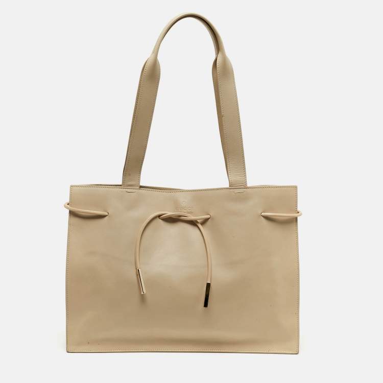 Pre Owned Gucci Drawstring Beige Leather Tote