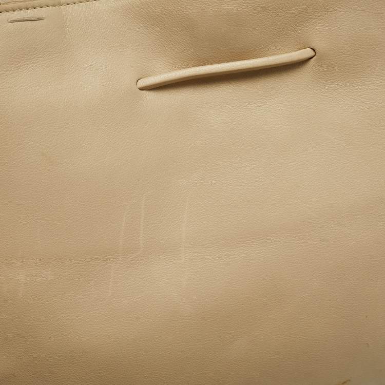 Pre Owned Gucci Drawstring Beige Leather Tote