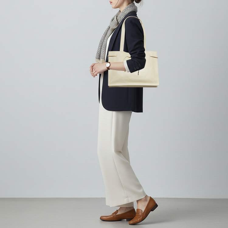 Pre Owned Gucci Drawstring Beige Leather Tote