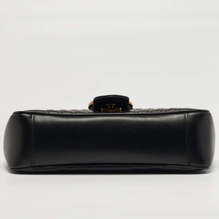 مملوكة مسبقًا Gucci GG Marmont Small Black Matelasse Leather Shoulder Bag