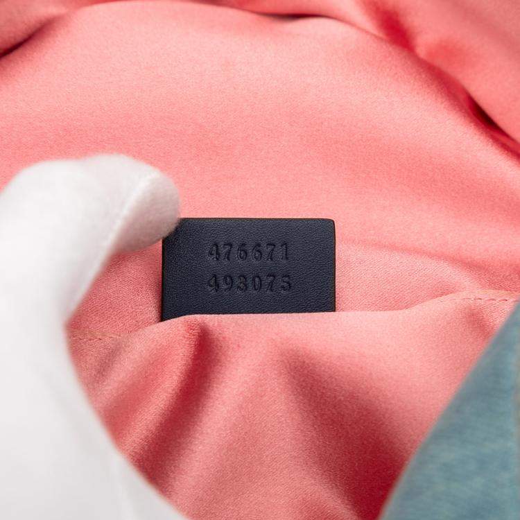 مملوكة مسبقًا Gucci Blue Small GG Marmont Pearl Studded Matelasse Denim Backpack