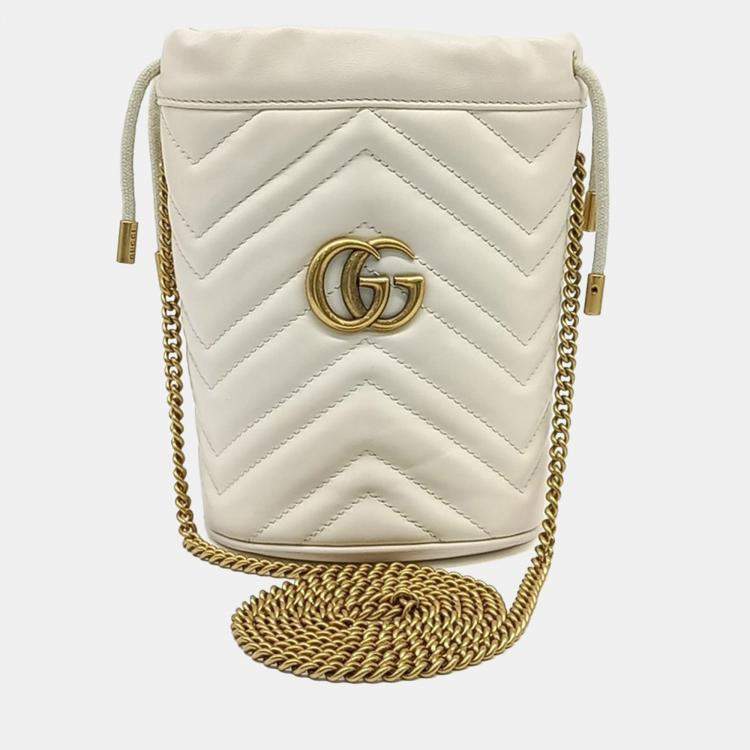 مملوكة مسبقًا Gucci Cream Leather GG Marmont Mini Bucket Bag