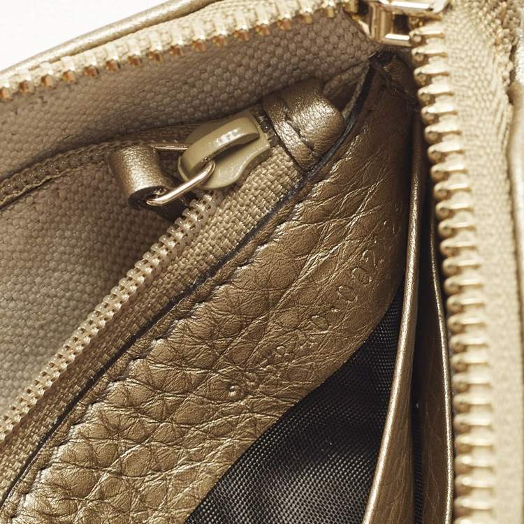 Pre Owned Gucci Soho Metallic Beige Leather Wristlet Clutch