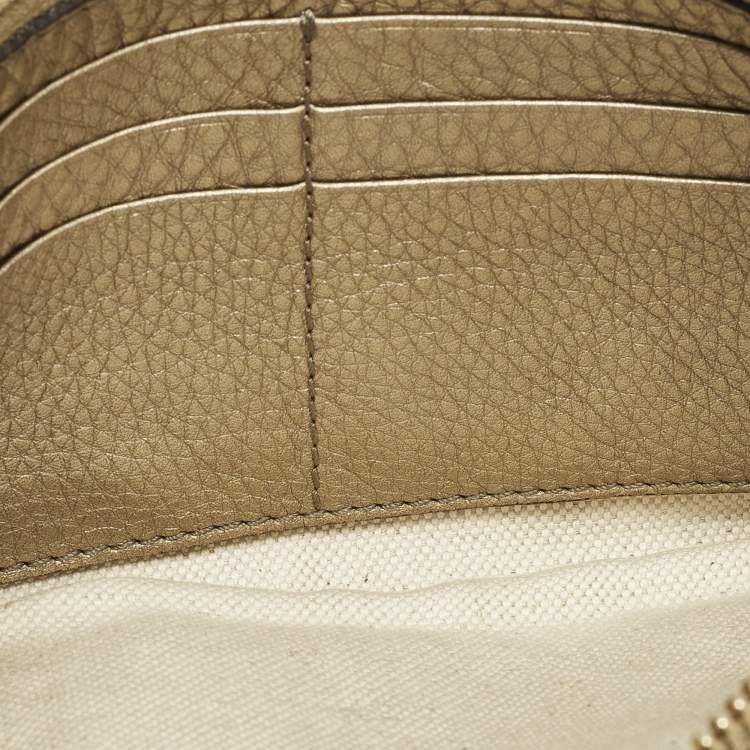 Pre Owned Gucci Soho Metallic Beige Leather Wristlet Clutch