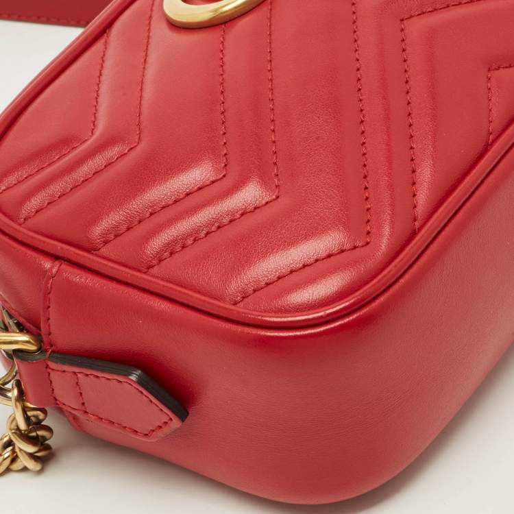 Pre Owned Gucci GG Marmont Mini Red Matelassé Leather Camera Bag