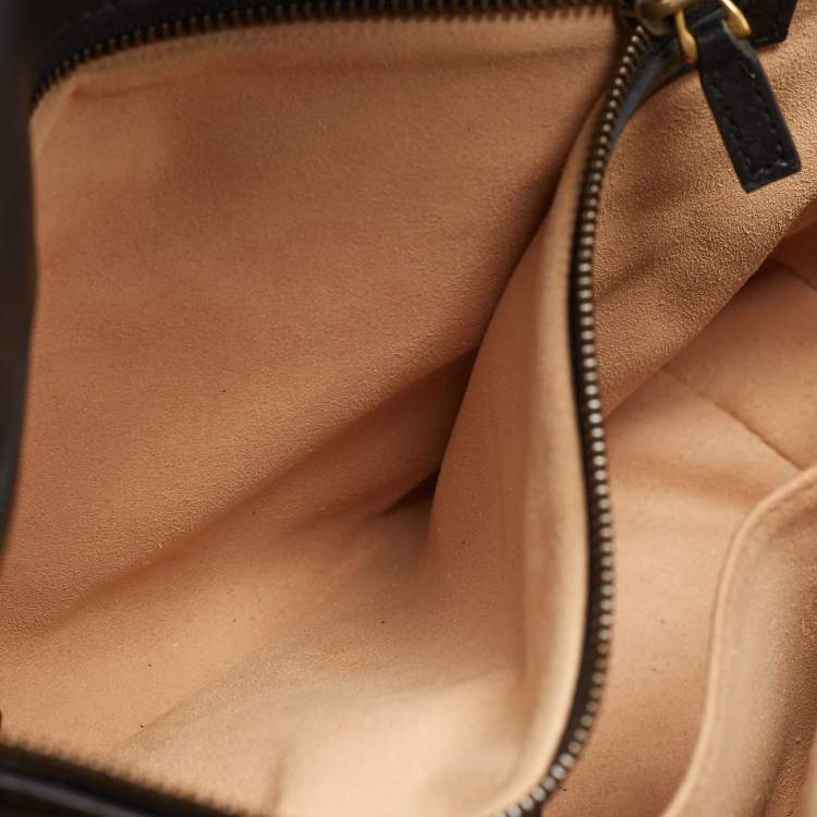 Pre Owned Gucci GG Marmont Medium Black Matelassé Leather Shoulder Bag