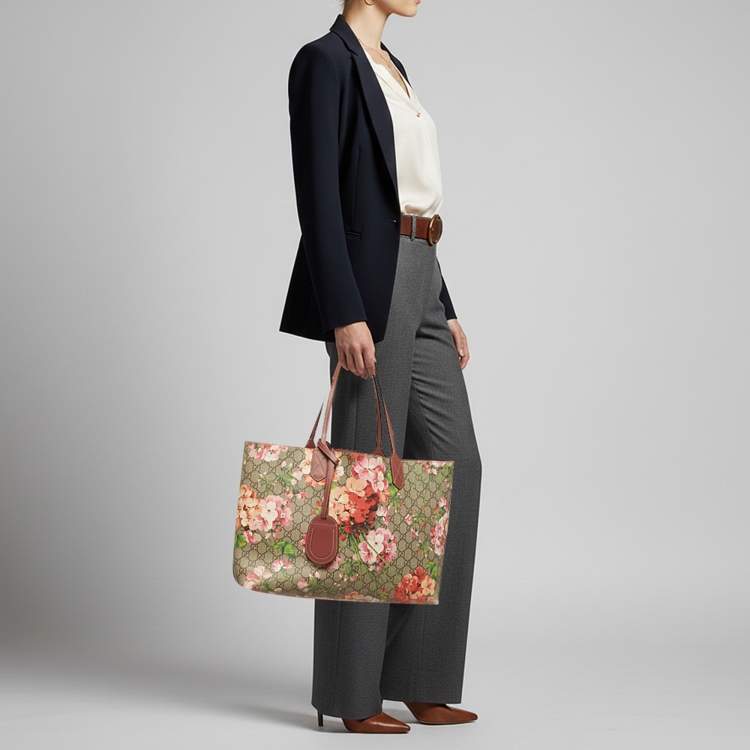 مملوكة مسبقًا Gucci Reversible Old Rose/Beige GG Supreme Canvas Tote