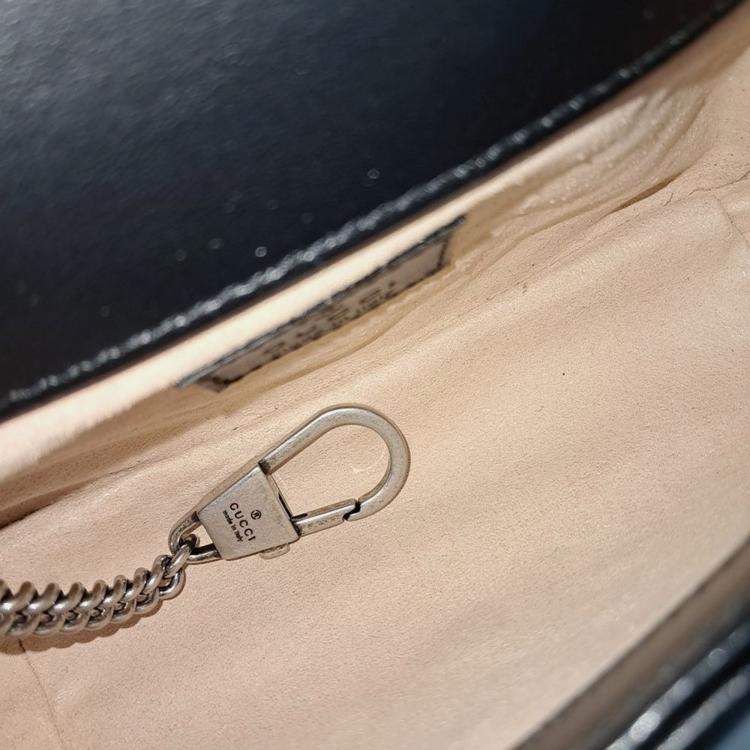 Pre Owned Gucci Black GG Marmont Belt Bag (699757)