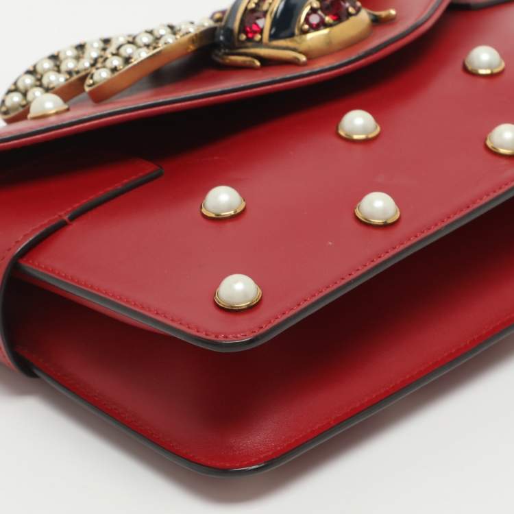 Pre Owned Gucci Bee Pearl Studded Queen Margaret Broadway Mini Red Leather Crossbody Bag