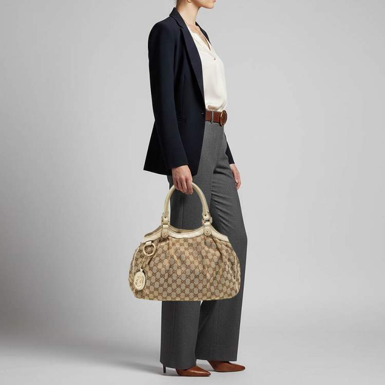 مملوكة مسبقًا Gucci Sukey Medium Beige GG Canvas and Leather Tote
