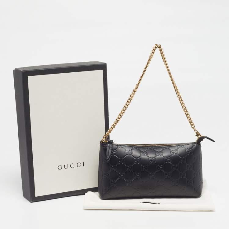 Pre Owned Gucci Black Guccissima Leather Chain Pochette