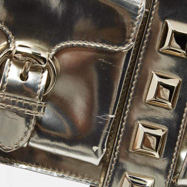 Pre Owned Gucci Light Gold Patent Leather Studded Evening Wristlet