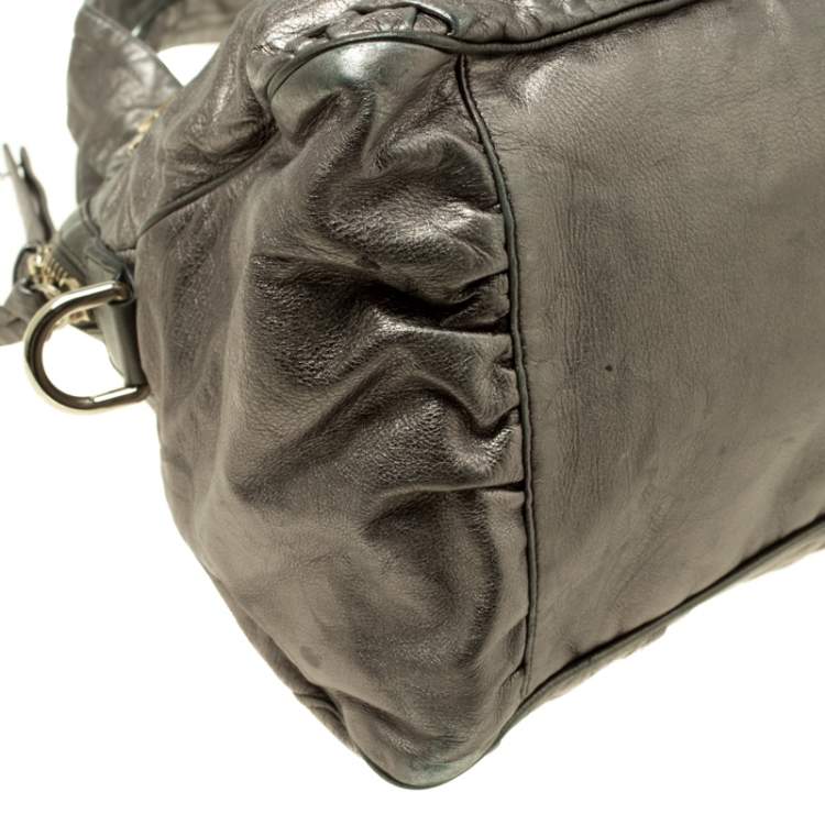 Pre Owned Gucci Metallic Grey Leather Large Hysteria Top Handle Bag
