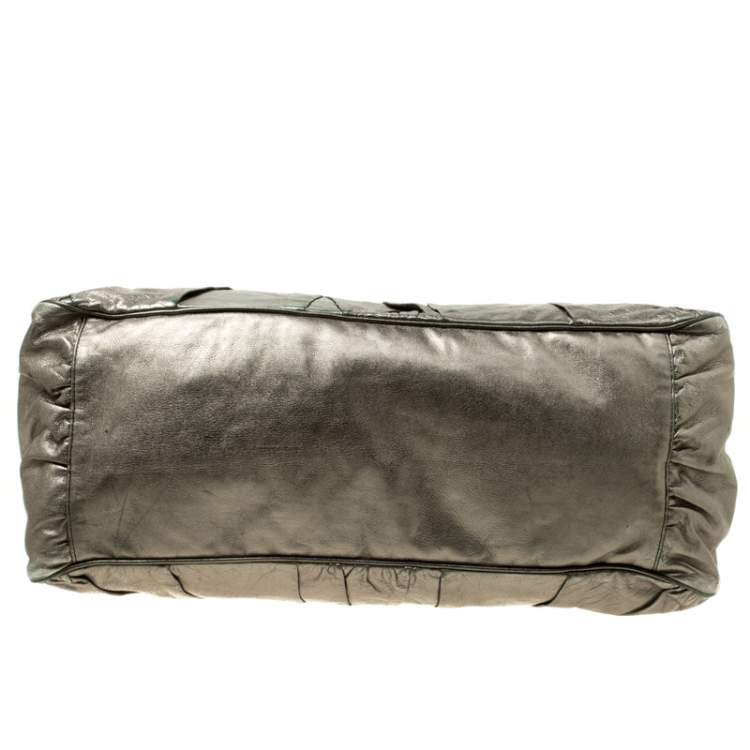 Pre Owned Gucci Metallic Grey Leather Large Hysteria Top Handle Bag
