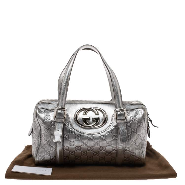 مملوكة مسبقًا Gucci Metallic Silver Guccissima Leather Britt Boston Bag
