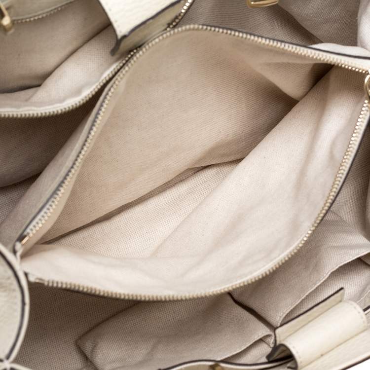 Pre Owned Gucci Ivory Grained Leather Medium Bamboo Shopper Tote