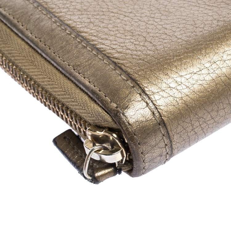 Pre Owned Gucci Gold Leather Bamboo Tassel Bow Zip Around Wallet