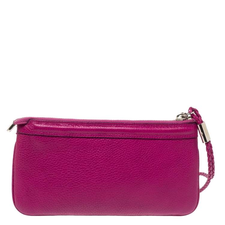 Pre Owned Gucci Magenta Leather Wristlet Clutch
