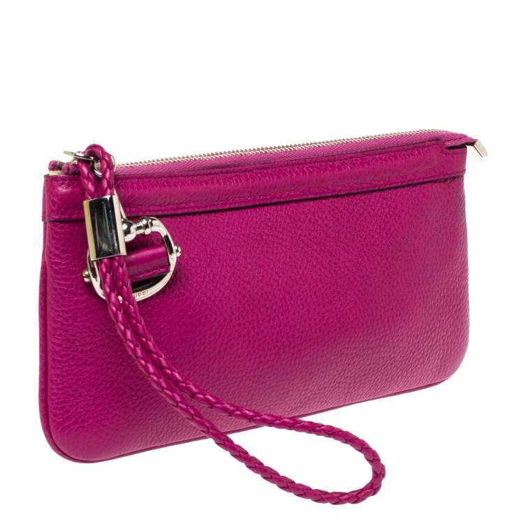 Pre Owned Gucci Magenta Leather Wristlet Clutch