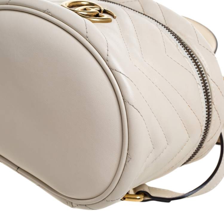 Pre Owned Gucci Cream Leather GG Marmont Vanity Case Backpack