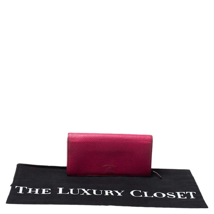 Pre Owned Gucci Magenta Leather Swing Continental Wallet
