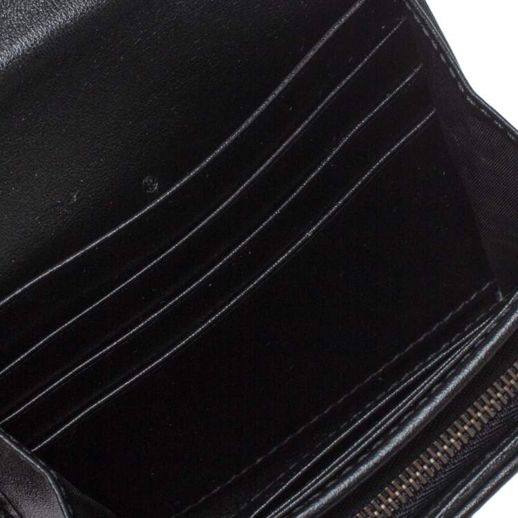 Pre Owned Gucci Black Matelasse Leather GG Marmont Card Case
