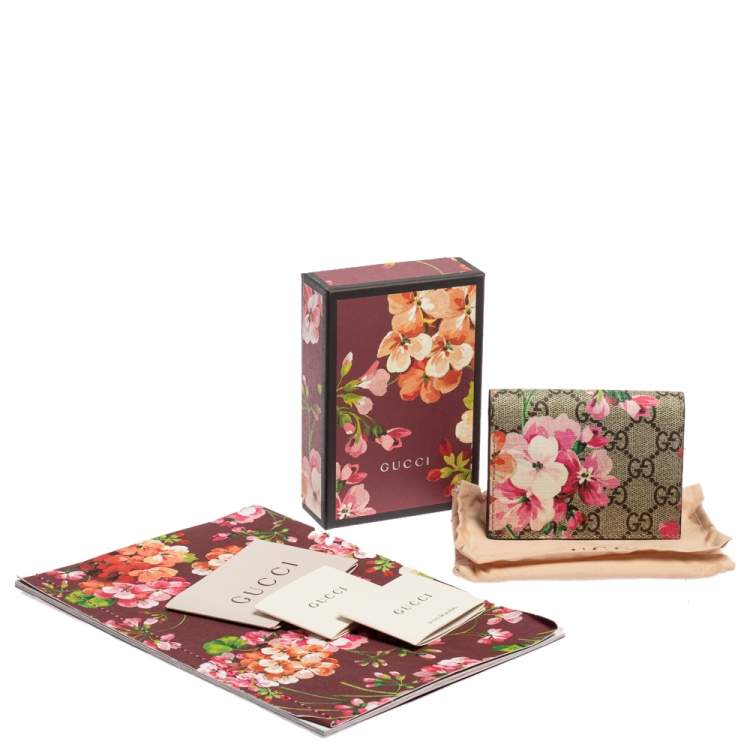 Pre Owned Gucci Beige/Pink GG Supreme Canvas Blooms Card Case