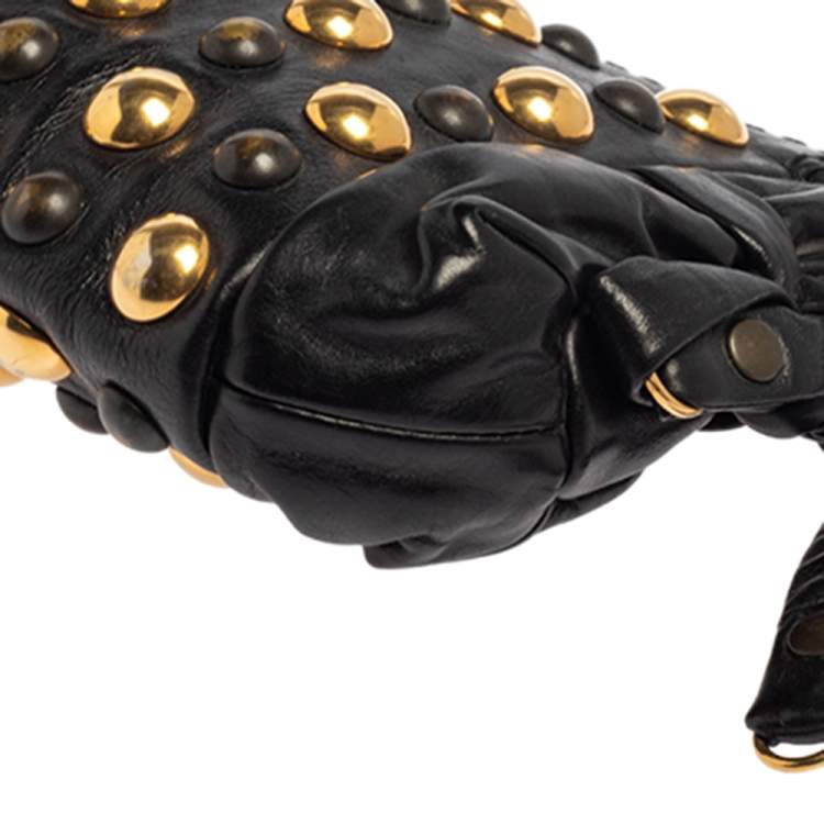 Pre Owned Gucci Black Leather Hysteria Studded Wristlet Clutch