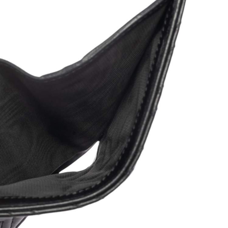 مملوكة مسبقًا Gucci Black Matelassé Leather GG Marmont Card Case