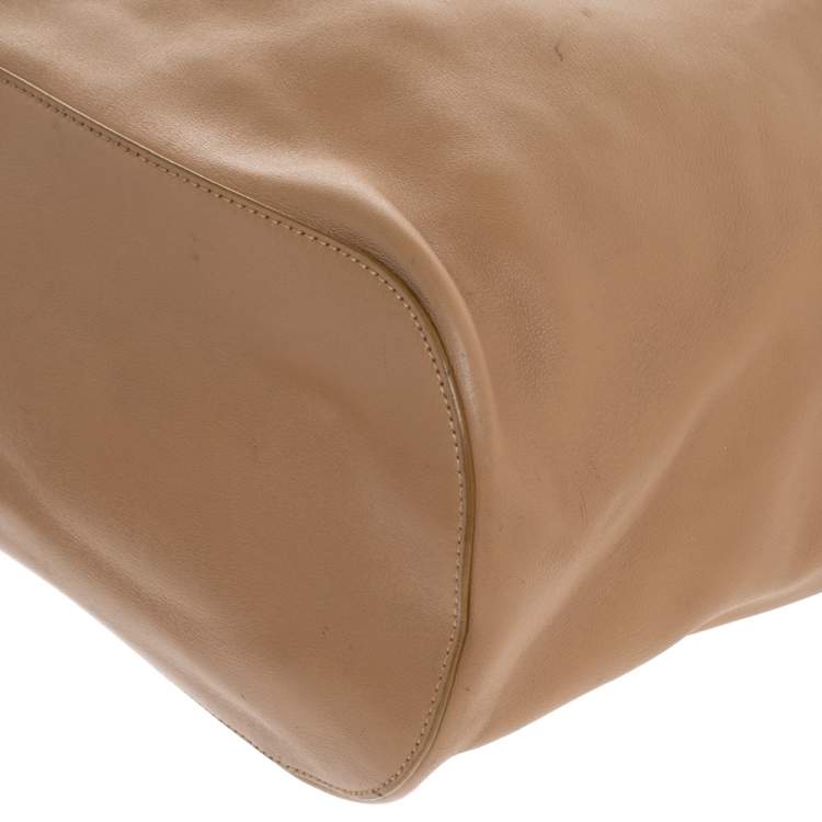 Pre Owned Gucci Beige Leather Ring Top Handle Bag