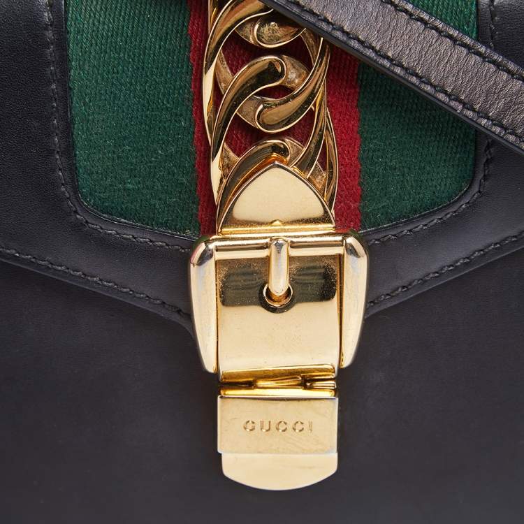 Pre Owned Gucci Black Leather Mini Sylvie Top Handle Bag
