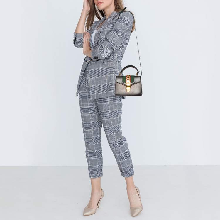 Pre Owned Gucci Black Leather Mini Sylvie Top Handle Bag