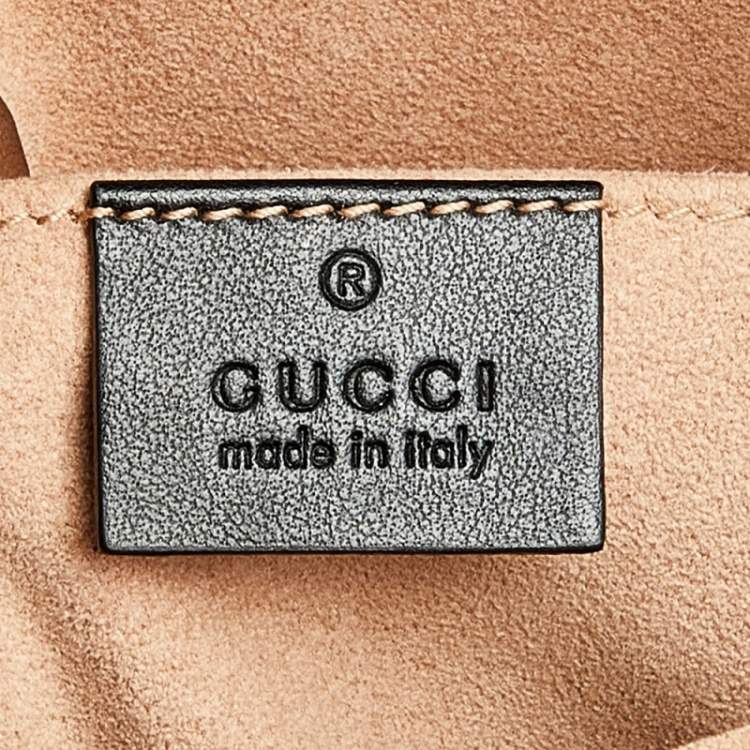 مملوكة مسبقًا Gucci Black Chevron Quilted Leather GG Marmont Backpack