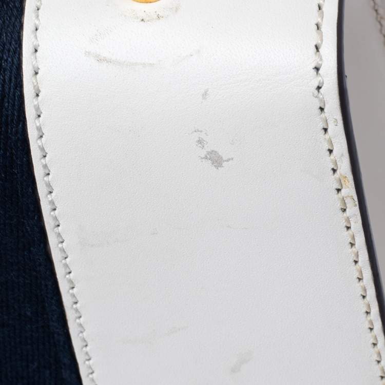 Pre Owned Gucci Off White Leather Mini Web Chain Sylvie Top Handle Bag