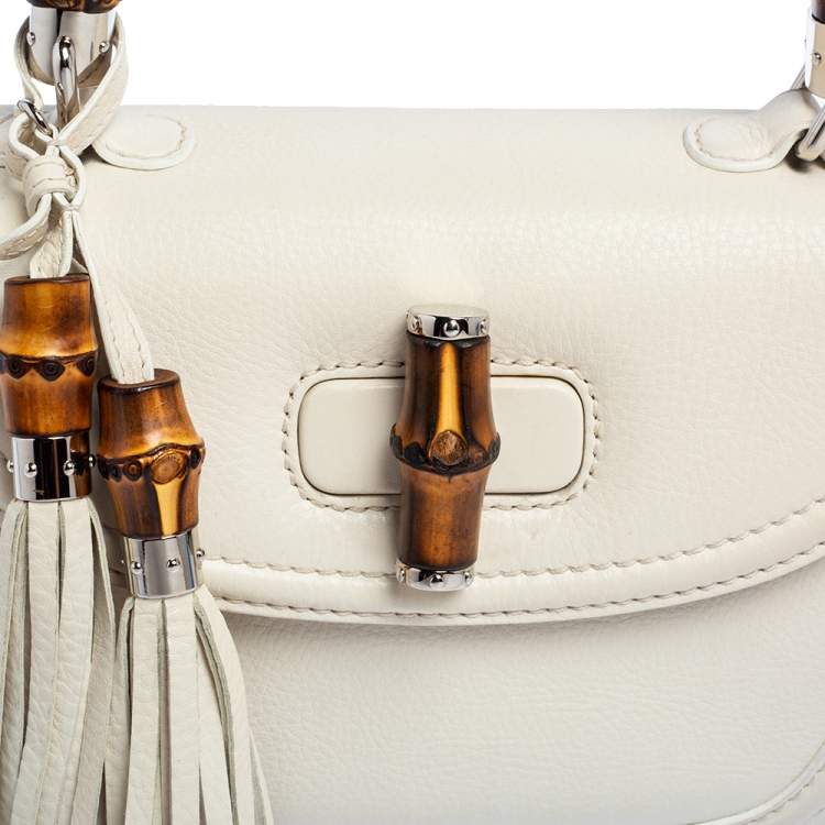 مملوكة مسبقًا Gucci White Leather Medium Tassel New Bamboo Top Handle Bag
